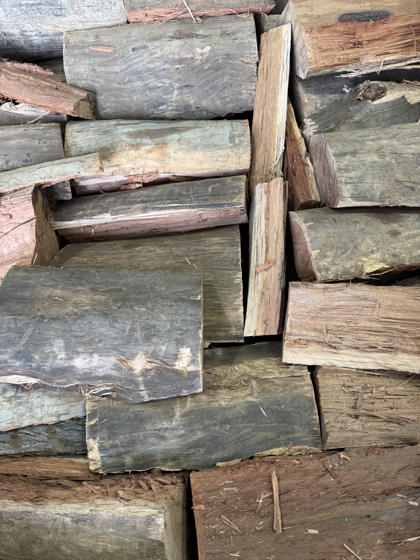 FIREWOOD BIN 400KG AVG