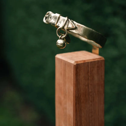 RBM BRONZE CAT COLLAR MEMORIAL ON POST - WITH POST