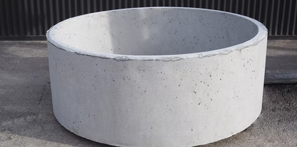 CONCRETE TROUGH ROUND 2590MM DEEP