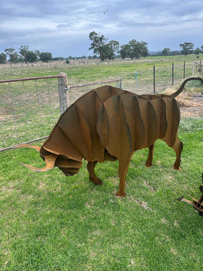 BULL METAL SCULPTURE - SMALL