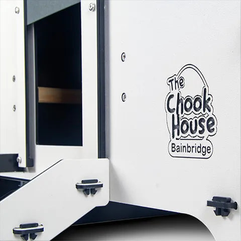 BAINBRIDGE PITCHED ROOF CHOOK HOUSE MEDIUM